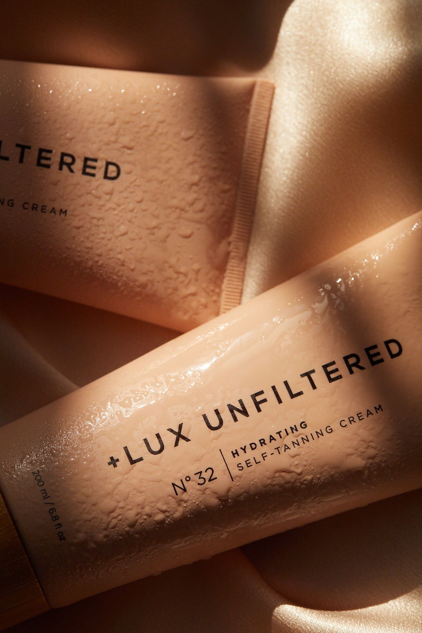 Nº32 Hydrating Gradual Self-Tanning Cream - + LUX UNFILTERED