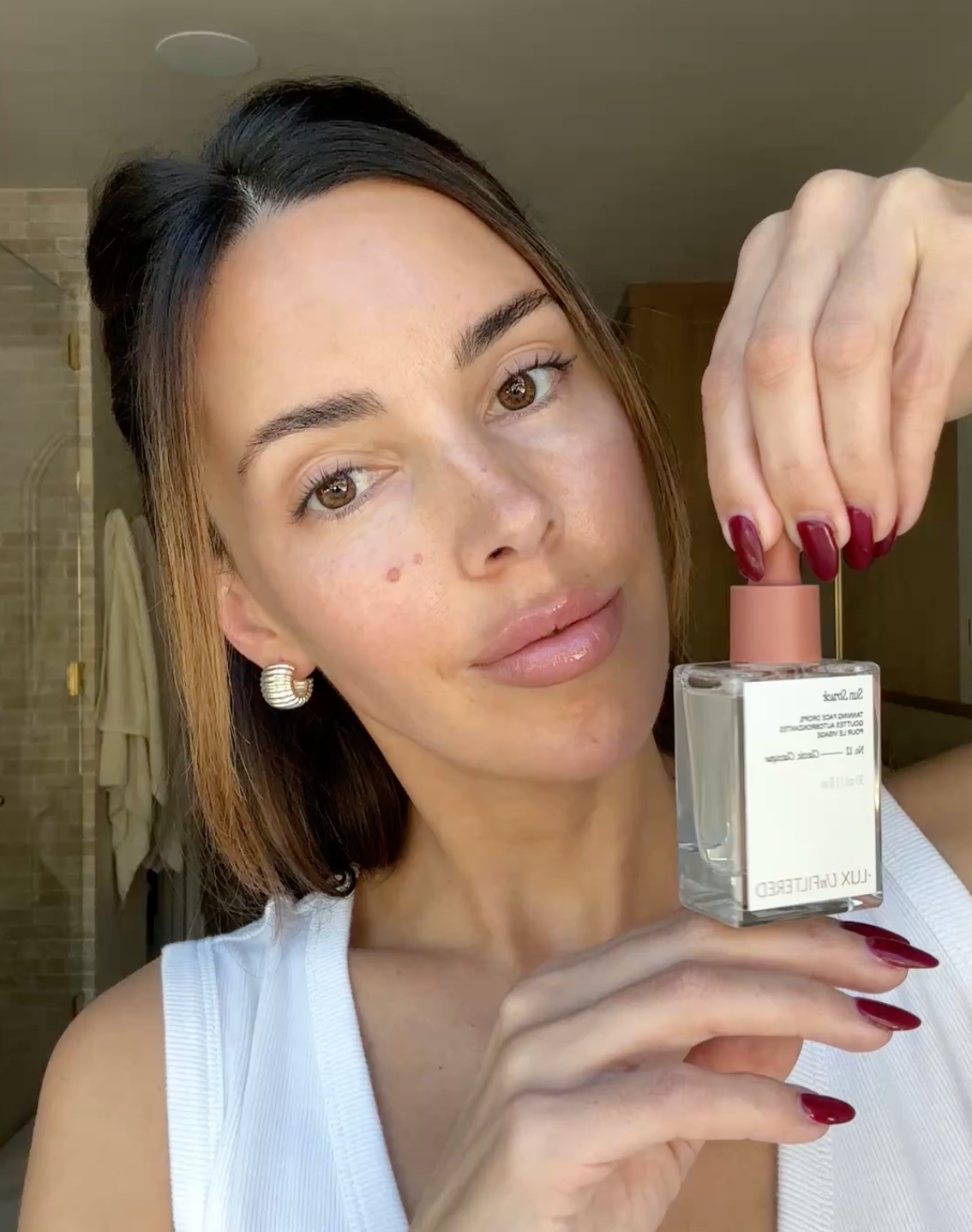 How to Use Glow Drops on Your Face