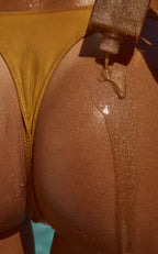 High Gloss SPF 30 Oil - + LUX UNFILTERED